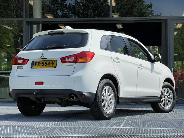 Mitsubishi ASX 2