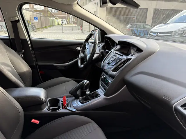 Ford Focus Wagon 1.0 EcoBoost Edition Plus 2014 Benzine 8