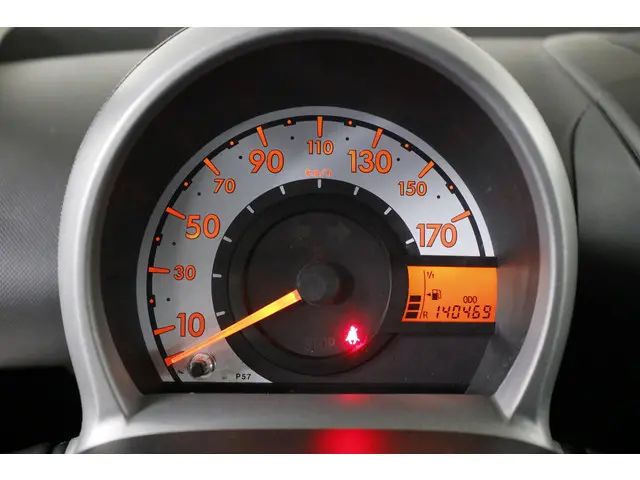 Toyota Aygo 1.0 VVT-i Now 2013 Benzine 15