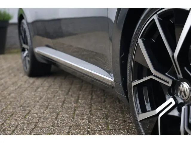 Volkswagen Arteon 2.0 TSI 190PK R-Line 2020 Benzine 13