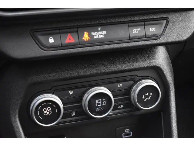 Dacia Sandero Stepway TCe 90 Comfort 2023 Benzine 19