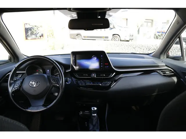 Toyota C-HR 1.8 Hybrid Dynamic 2019 Hybride Benzine 21