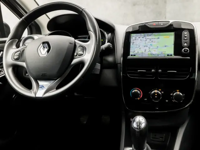 Renault Clio Estate 0.9 TCe Night&Day 2015 Benzine 7