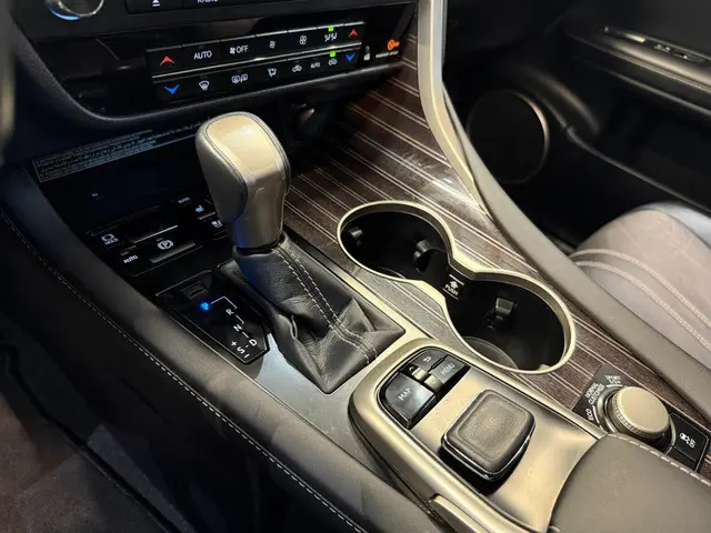 Lexus RX 450h 4WD President Line 2018 Hybride Benzine 9