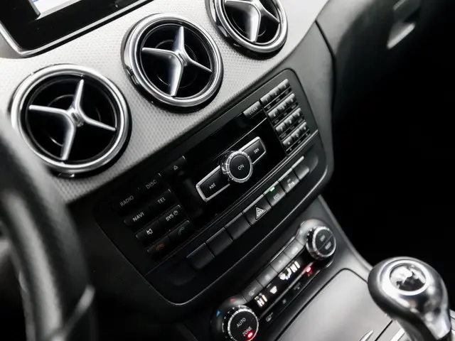 Mercedes-Benz B-Klasse 180 Ambition Sport 2013 Benzine 9