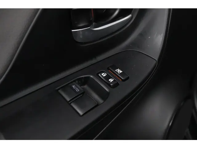 Toyota Yaris 1.5 Hybrid Dynamic 2020 Hybride Benzine 29