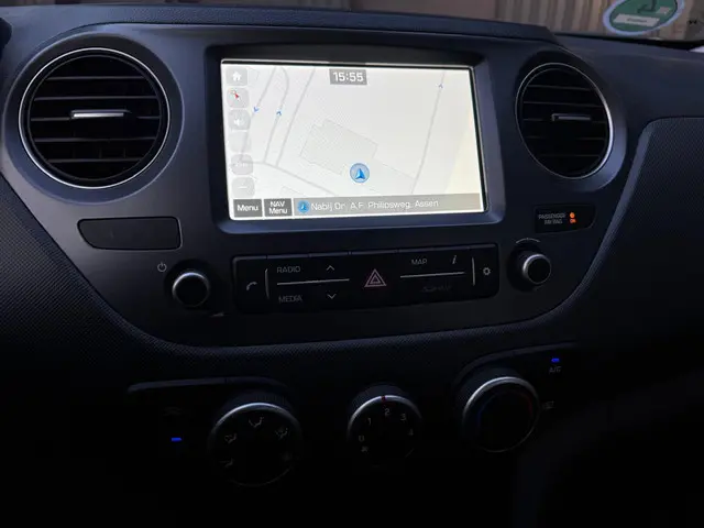 Hyundai i10 1.0i Comfort ( AIRCO + KM NAP ) 2018 Benzine 14