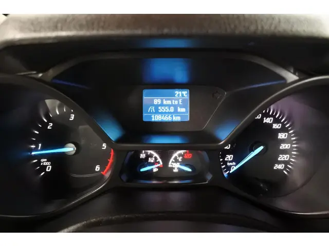 Ford Transit Connect 3