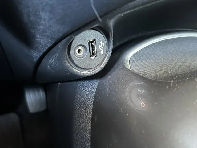 Nissan Juke 1.6 Acenta 2012 Benzine 21