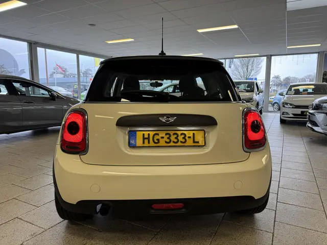 MINI One Mini 1.2 Business 2015 Benzine 8