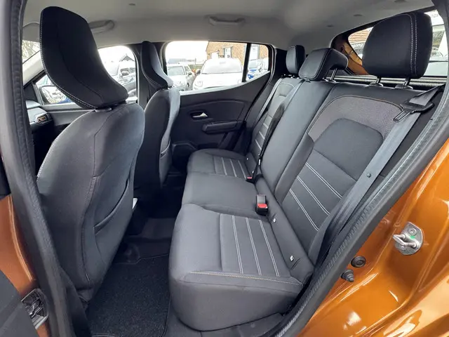 Dacia Sandero Stepway 1.0 TCe 90 Comfort 2021 Benzine 17