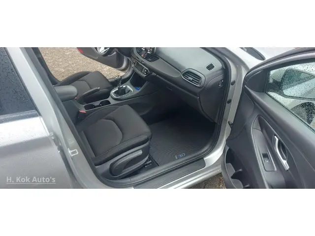 Hyundai i30 Wagon 1.4 T-GDI Premium 2020 Benzine 19