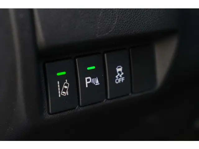 Honda Jazz 1.3i VTEC ELEGANMCE 2020 Benzine 16