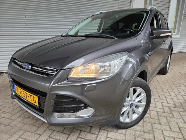 Ford Kuga 1.5 Titanium Styling Pack 2016 Benzine 2