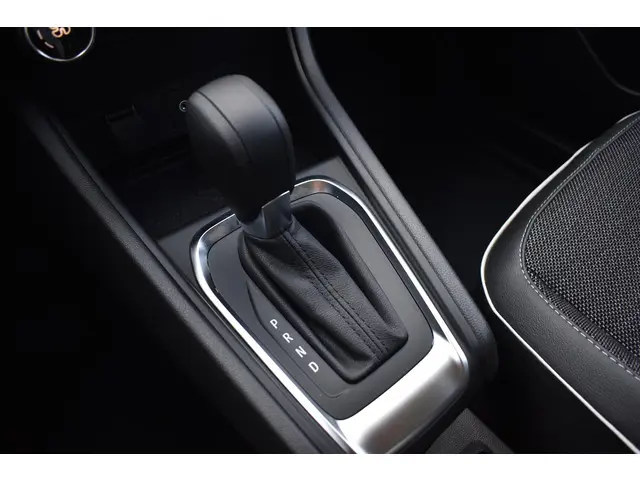 Renault Captur TCe 140 EDC Techno 2024 Benzine 19