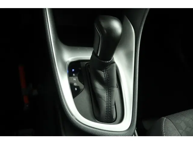 Toyota Yaris 1.5 Hybrid Active 2020 Hybride Benzine 27