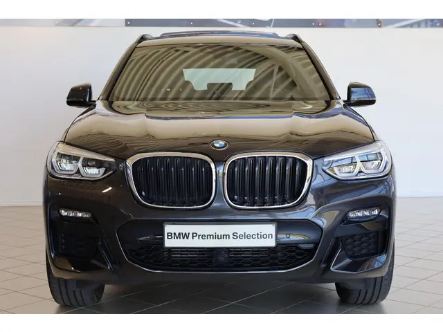 BMW X3 xDrive20i 2021 Benzine 4