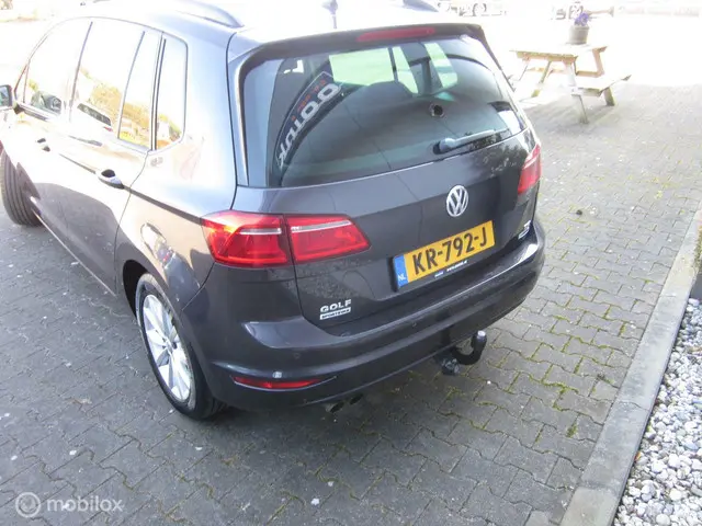 Volkswagen Golf Sportsvan 1.4 TSI Lounge DSG 2015 Benzine 5