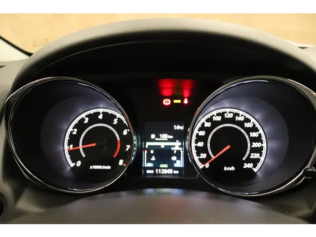 Mitsubishi ASX 1.6 Cleartec Intense 2017 Benzine 25