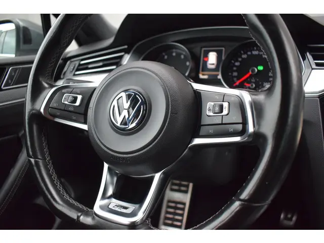 Volkswagen Passat Variant 1.8 TSI 2016 Benzine 24