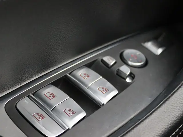 BMW iX3 80 kWh 2021 Elektrisch 33