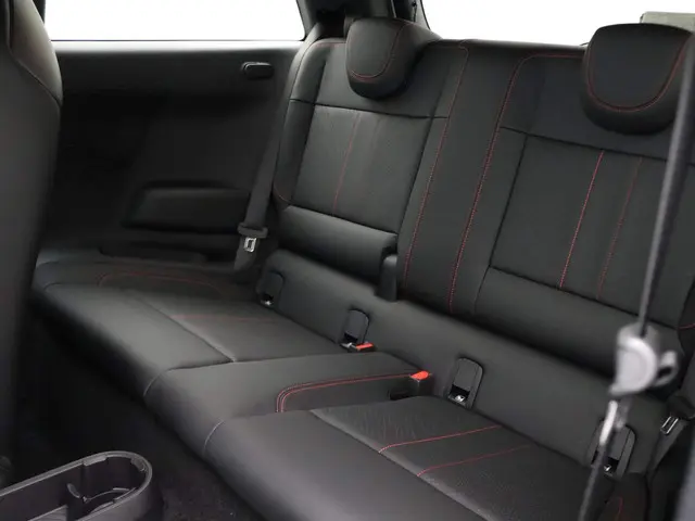 MINI 3-Deurs Cooper E John Cooper Works 2024 Elektrisch 12