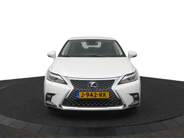 Lexus CT 200h Ultimate Edition 2020 Hybride Benzine 16