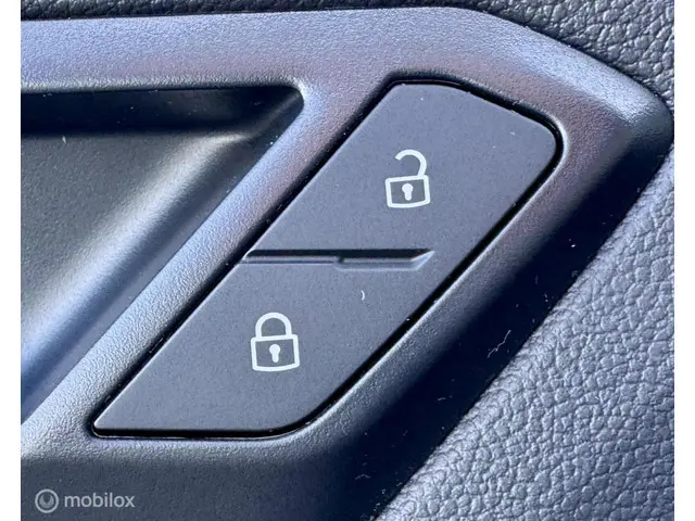 Volkswagen T-Roc 1.5 TSI Life Edition 2025 Benzine 25