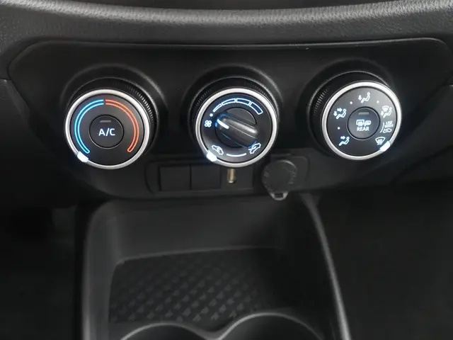 Toyota Aygo X 1.0 VVT-i MT Play 2023 Benzine 8