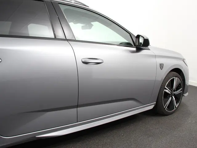 Peugeot 308 1.2 PureTech GT 2024 Benzine 29