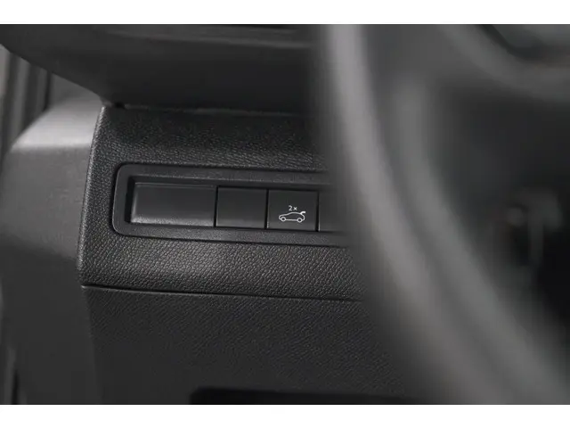 Peugeot 5008 PureTech 130 EAT8 GT-Line 2020 Benzine 38