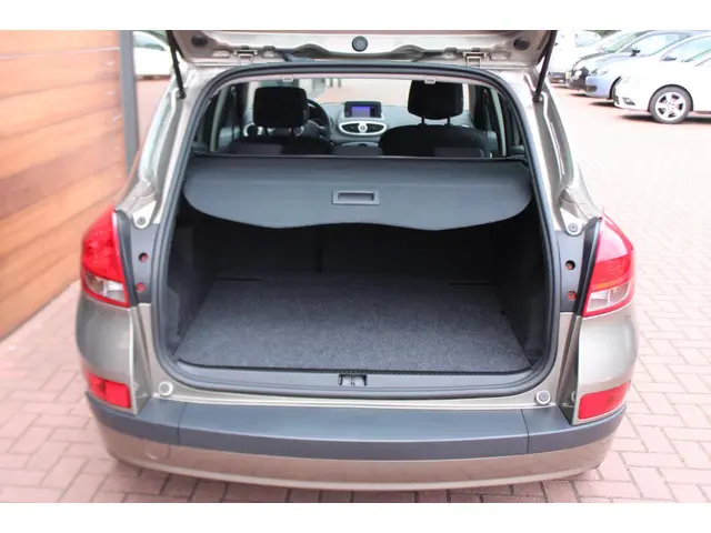 Renault Clio Estate 1.2 TCE Collection 2012 Benzine 11
