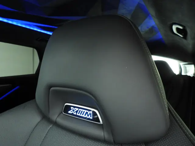 BMW XM 50e 2024 Hybride Benzine 20