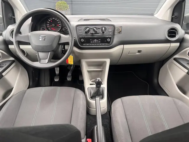 SEAT Mii 1.0 Style 2017 Benzine 10