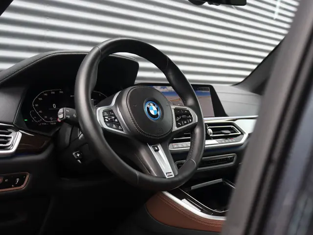 BMW X5 xDrive45e 2021 Hybride Benzine 17