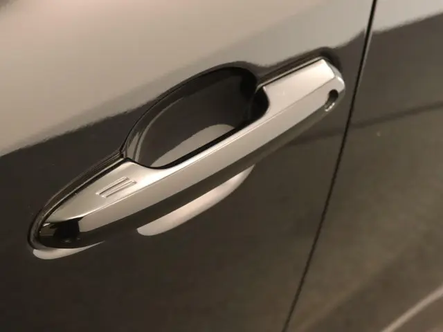 Toyota RAV4 2.5 Hybrid Active Plus 2020 Hybride Benzine 22