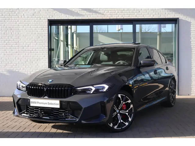 BMW 3 Serie 330e 2026 Hybride Benzine 24