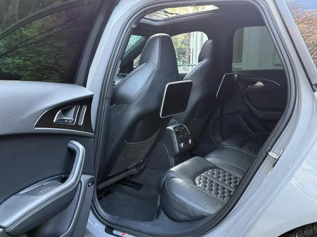 Audi RS6 Avant 4.0 TFSI RS 6 / Full options! 2014 Benzine 68