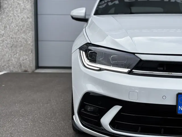 Volkswagen Polo 1.0 TSI 3X R-Line Business 2022 Benzine 4