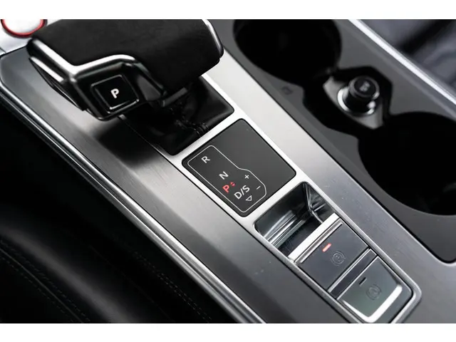 Audi RS6 A6 Avant TFSI quattro 2020 Benzine 56