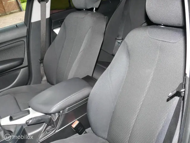 BMW 1 Serie 116i Urban Line 2013 Benzine 12