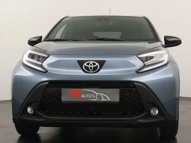 Toyota Aygo X 1.0 VVT-i MT Premium 2024 Benzine 8
