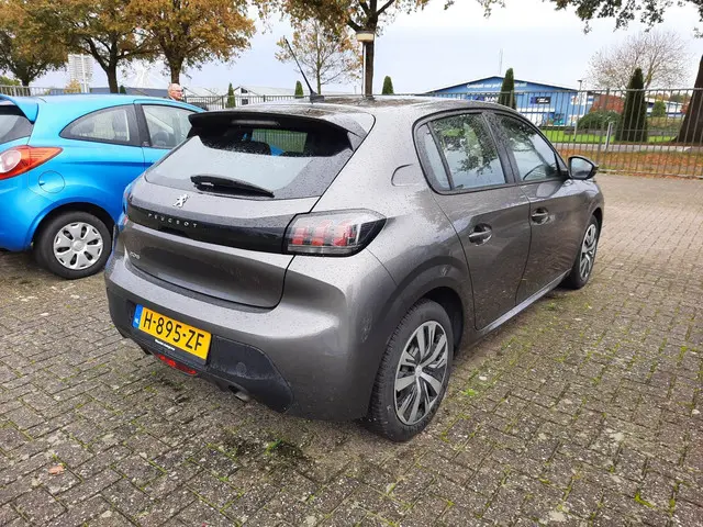 Peugeot 208 1.2 PureTech Active 2020 Benzine 3