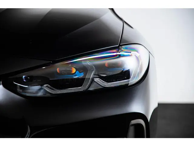 BMW 4 Serie Cabrio M440i High Executive 2023 Benzine 27