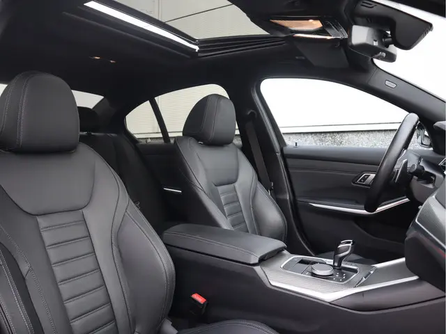 BMW 3 Serie M-Sport 2022 Hybride Benzine 34