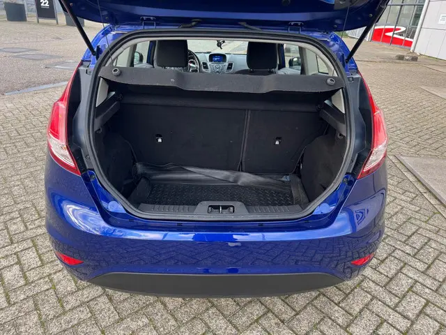 Ford Fiesta 1.0 Style Airco,Led, Navigatie 2015 Benzine 9