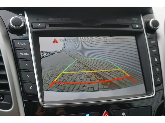 Hyundai i30 1.6 GDI i-Motion Plus 2015 Benzine 18