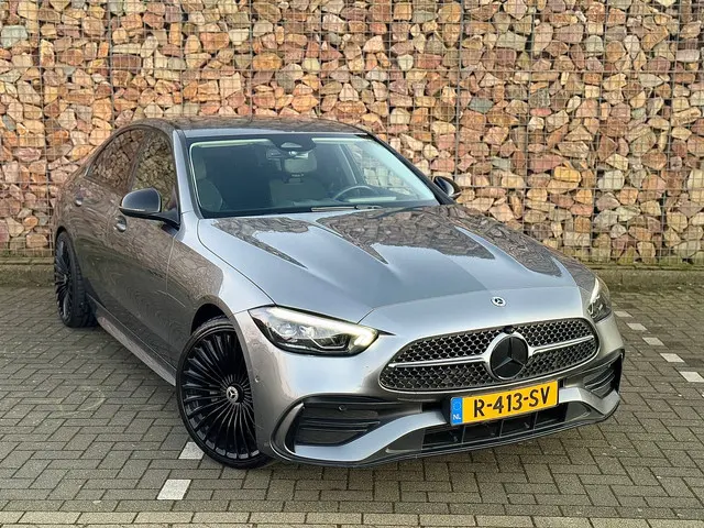 Mercedes-Benz C-Klasse 200 AMG Line 2021 Hybride Benzine 4