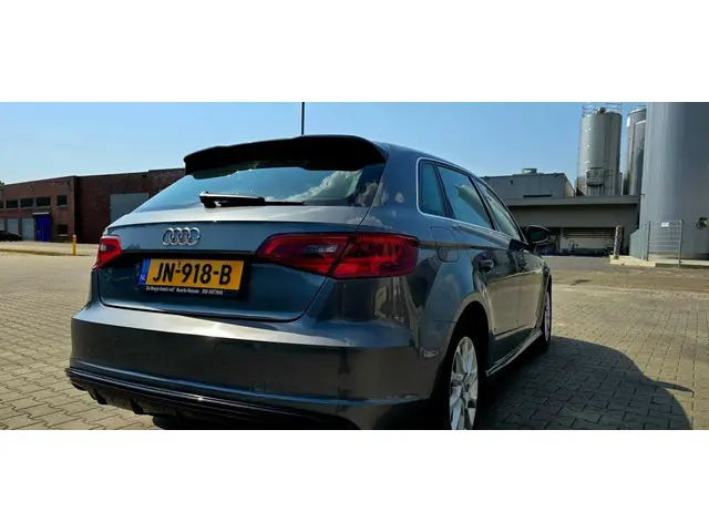 Audi A3 Sportback 1.4 TFSI CoD Adrenalin 2016 Benzine 6