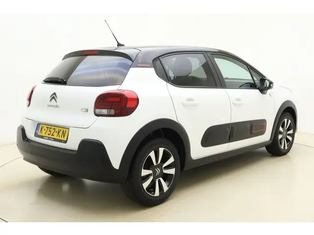 Citroën C3 1.2 PureTech C-Series 2021 Benzine 2